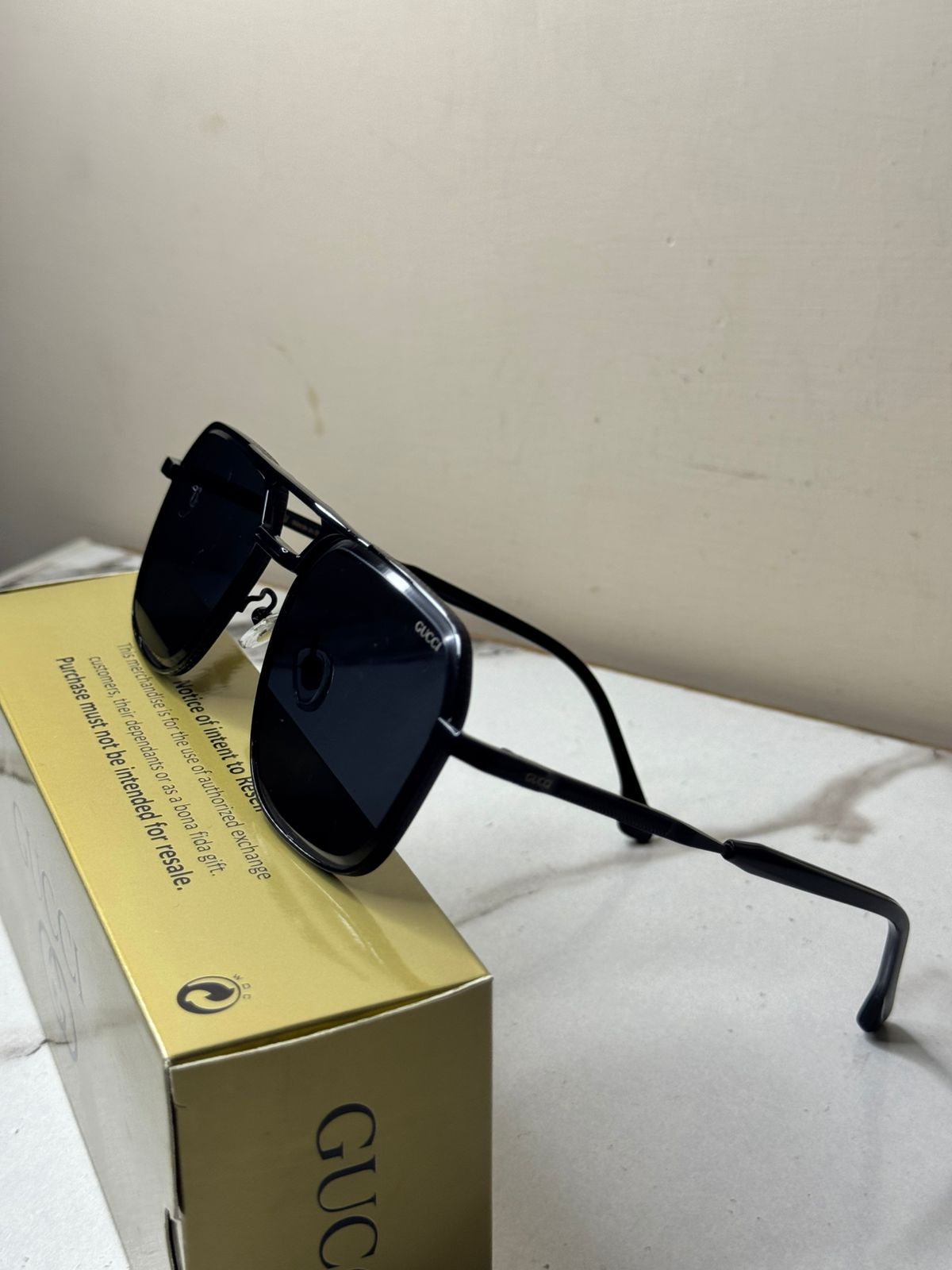 Gucci Shades'