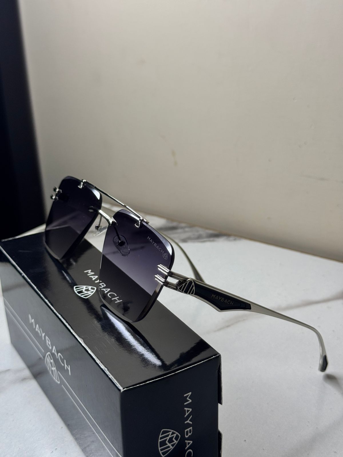 Maybach' Shade