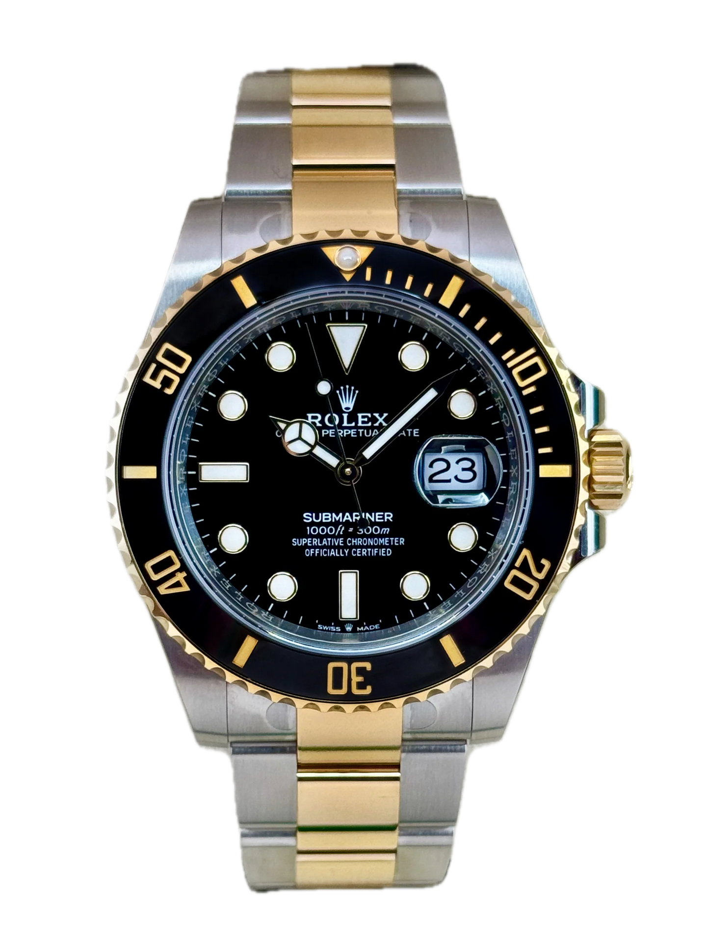 Super Clones Rolex The Most Premium ARF Factory Submariner Stainless Steel Silver-Gold 2 Tone Oyster Bracelet Black Dial Black Bezel Caliber 3235 Swiss Movement