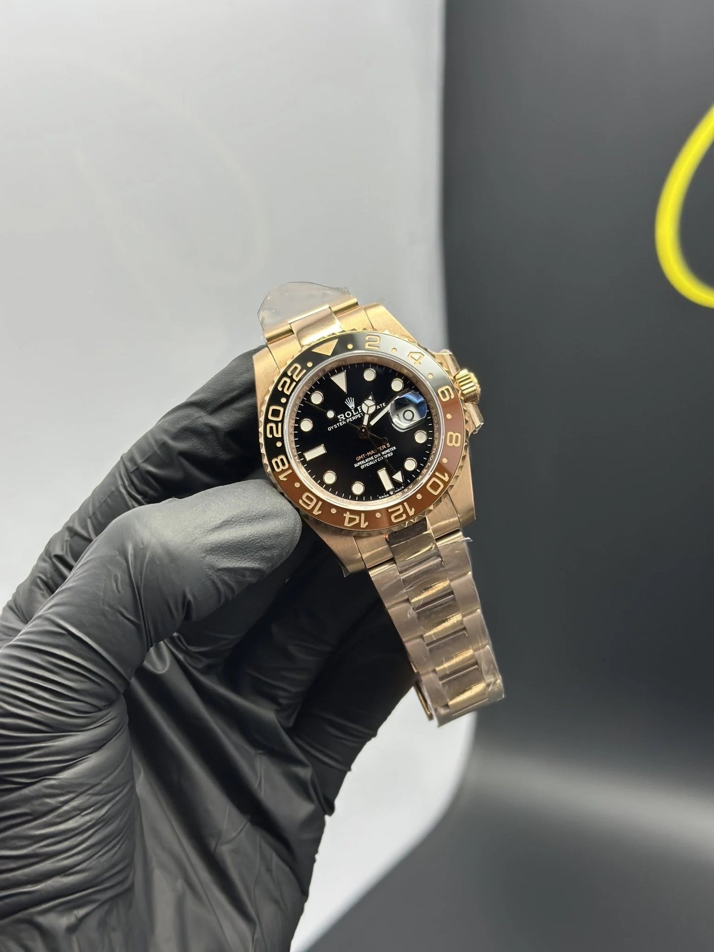 Super Clones Rolex Clean Factory GMT Master II Stainless Steel Rosegold Oyster Bracelet Root Beer Dial Caliber 3285 Swiss Movement