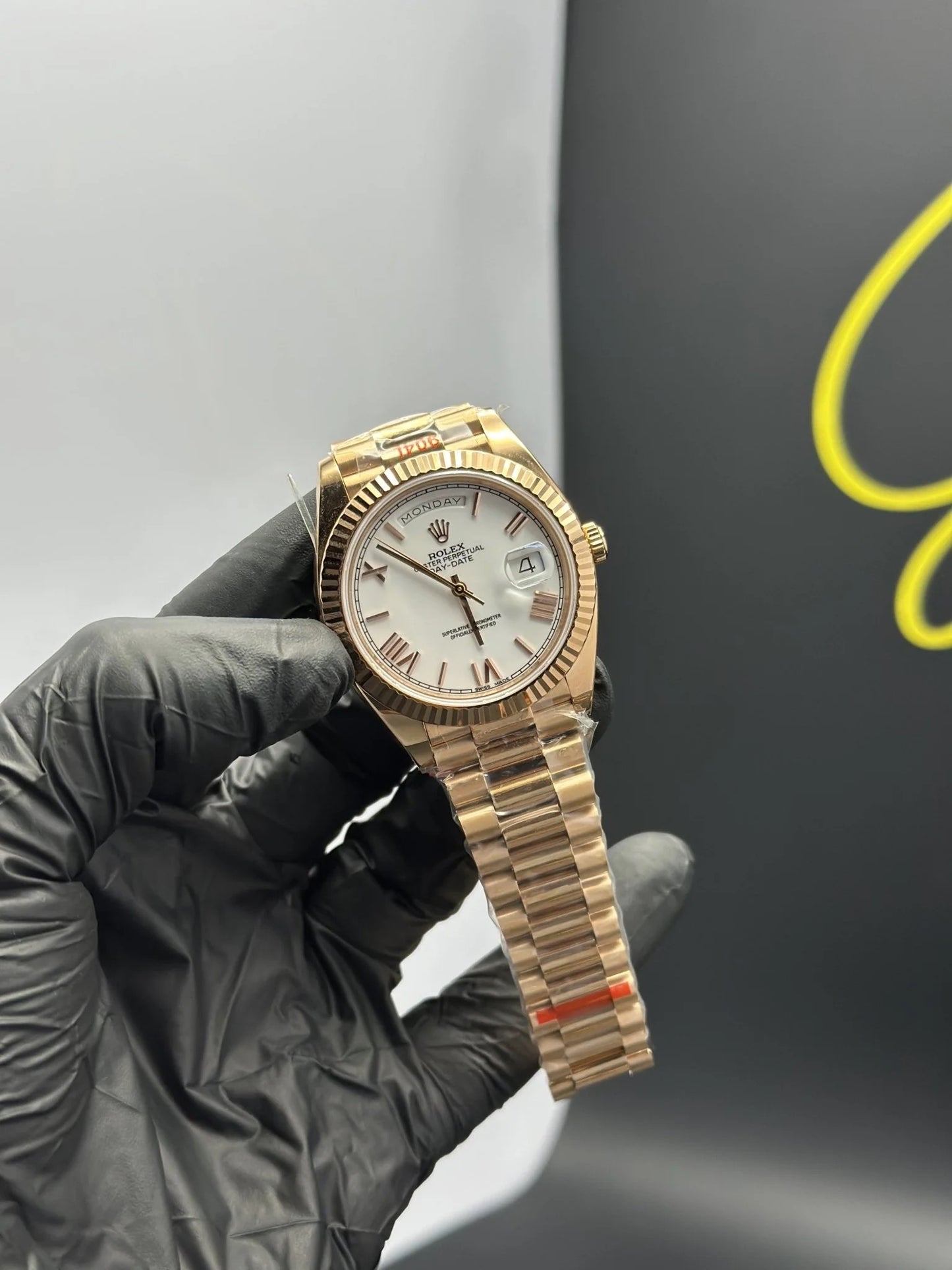 Super Clones Rolex Clean Factory Daydate 40mm Stainless Steel Rosegold Presidential Bracelet White Roman Dial Caliber 3255 Swiss Movement