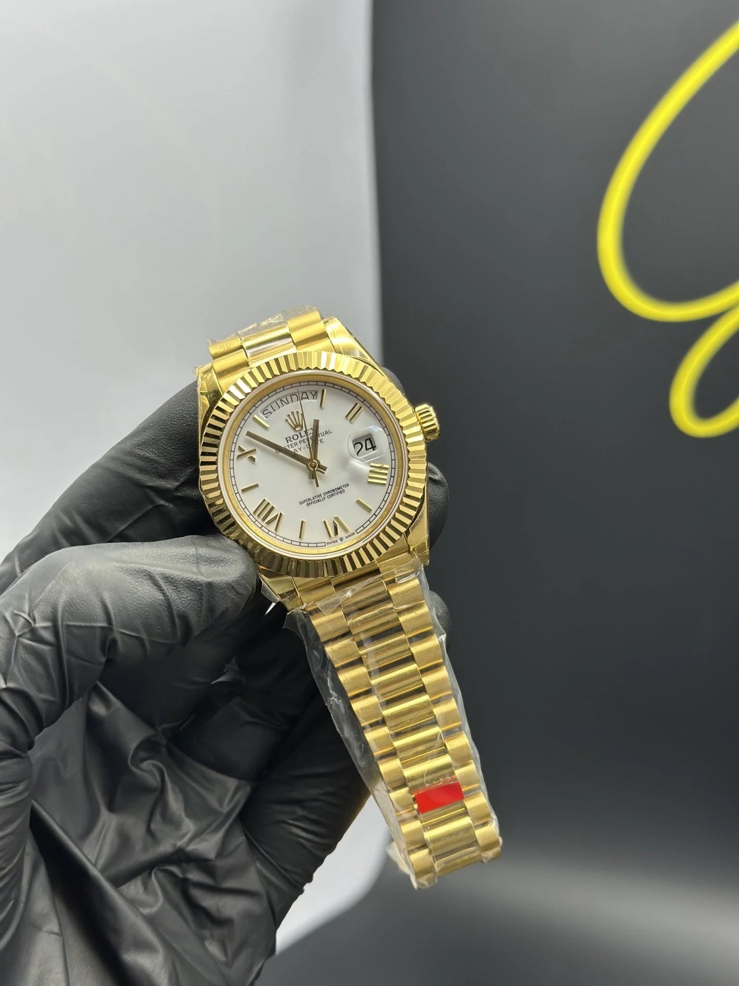 Super Clones Rolex Clean Factory Daydate 40mm Stainless Steel Gold Presidential Bracelet White Roman Dial Caliber 3255 Swiss Movement