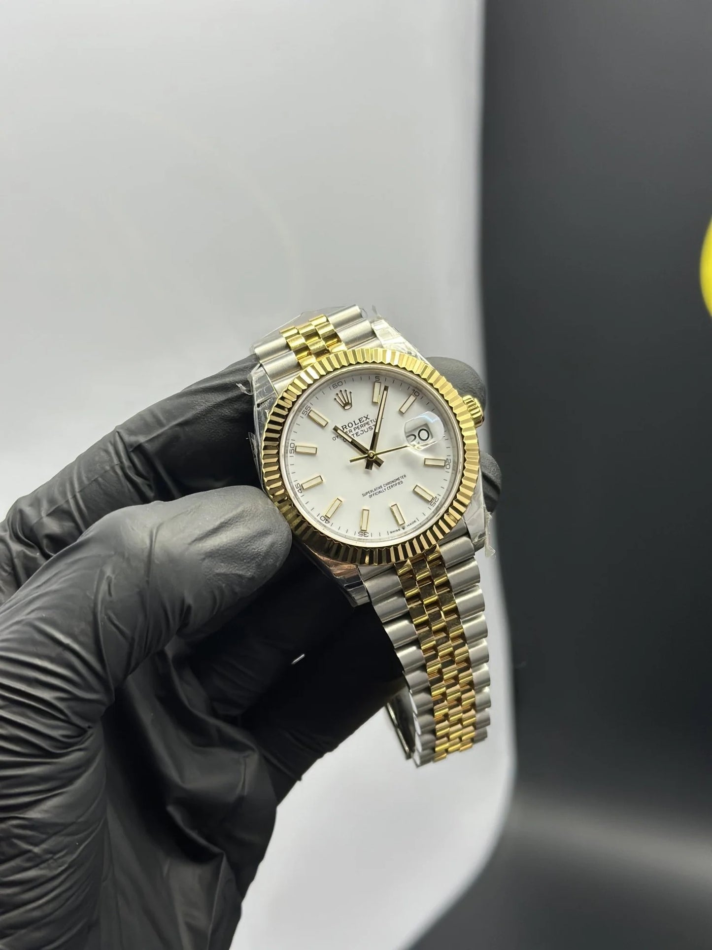 Super Clones Rolex Clean Factory Datejust 41mm Stainless Steel Silver-Gold 2 Tone Jubilee Bracelet White Dial Caliber 3235 Swiss Movement